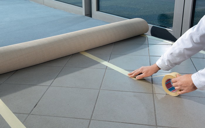 TESA Doppelseitiges Klebeband tesafix® 4944 L.25m B.50mm weiß Rl.TESA - Vorteilspack