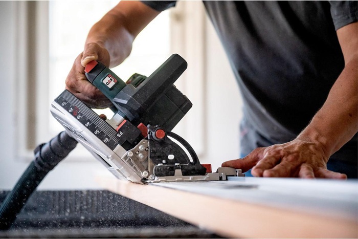 METABO Akku-Tauchsäge KT 18 LTX 66 BL 18V 66mm 2250-5000min-¹ METABO